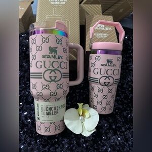 Stanley Pink Flowstate Tumbler 40 oz only